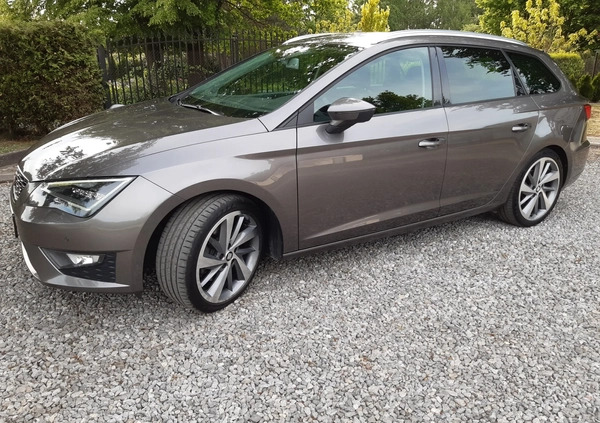 Seat Leon cena 52300 przebieg: 218000, rok produkcji 2015 z Radom małe 631